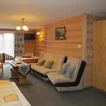 Nocleg ze śniadaniem U Sarapatki 3*