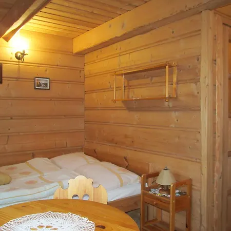 U Sarapatki-noclegi Z Wyzywieniem Bed & Breakfast *