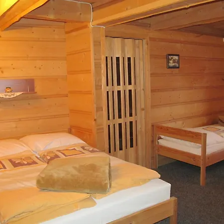 U Sarapatki-noclegi Z Wyzywieniem Bed & Breakfast
